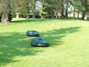 Robot lawnmowers make easy work for mowing large lawns. | Photo courtesy Flickr via LHOON.